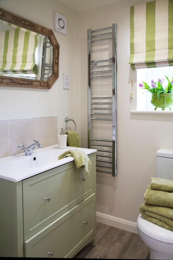Rudgwick The Coach House Bed & Breakfast エクステリア 写真